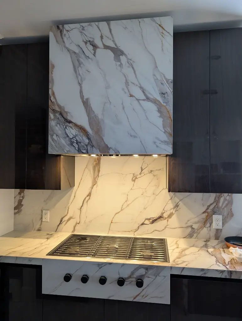 ADQ7980 kitchen.webp