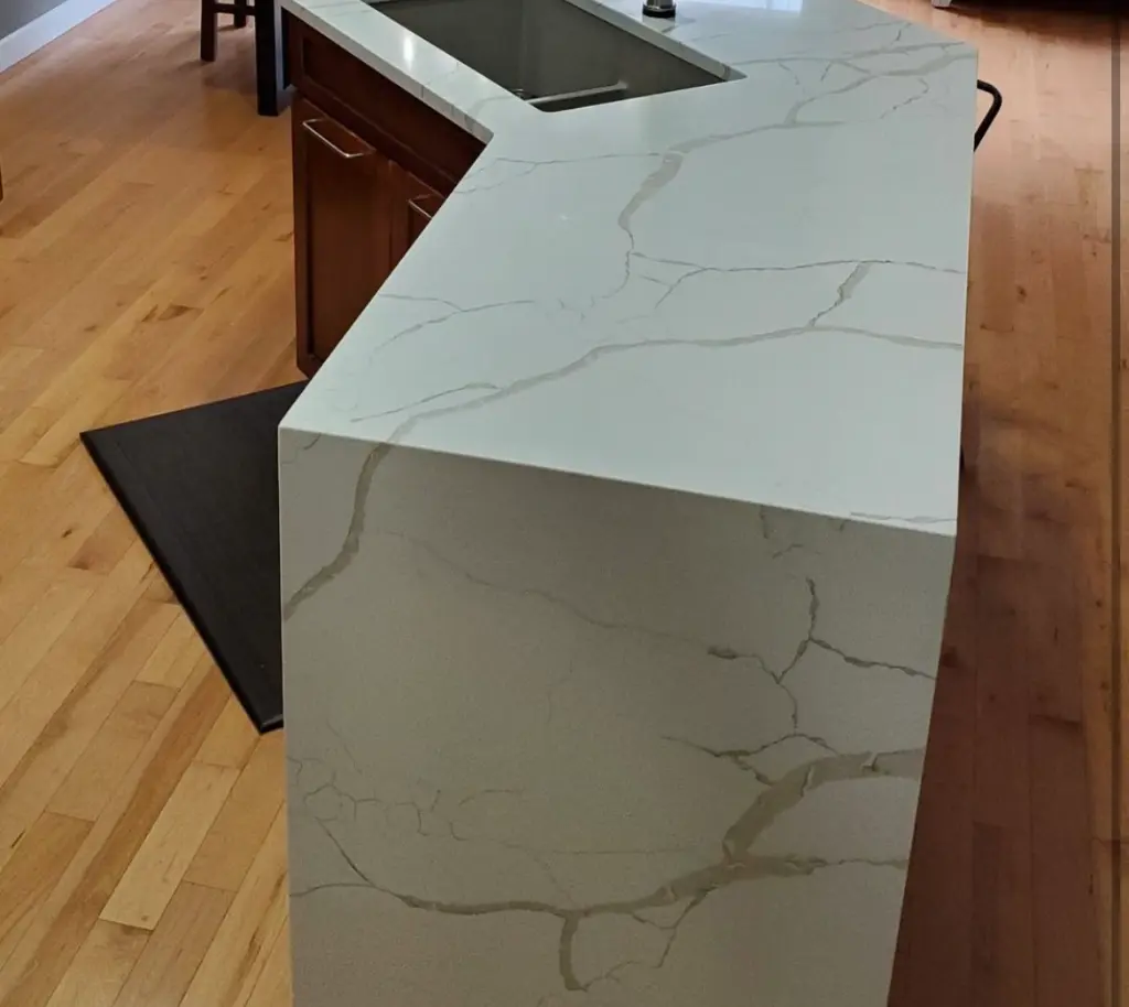 Sorrento 2cm surface — Guava Quartz + Stone | Adam Stonetech (view 1)